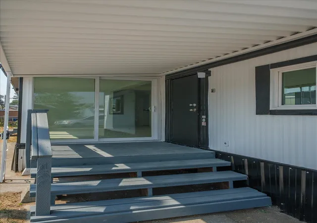 Photo 3 of Manufactured home for sale at 205 S Park Dr, Spokane Valley, WA 99212 | MLS# 202622279 | Listing updated on 2026-09-26