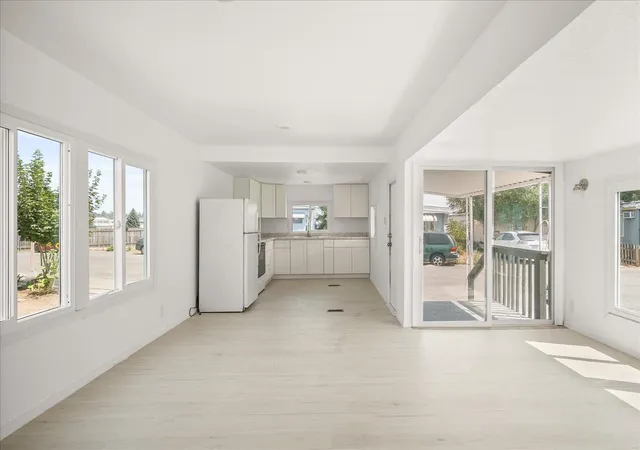 Photo 4 of Manufactured home for sale at 205 S Park Dr, Spokane Valley, WA 99212 | MLS# 202622279 | Listing updated on 2026-09-26