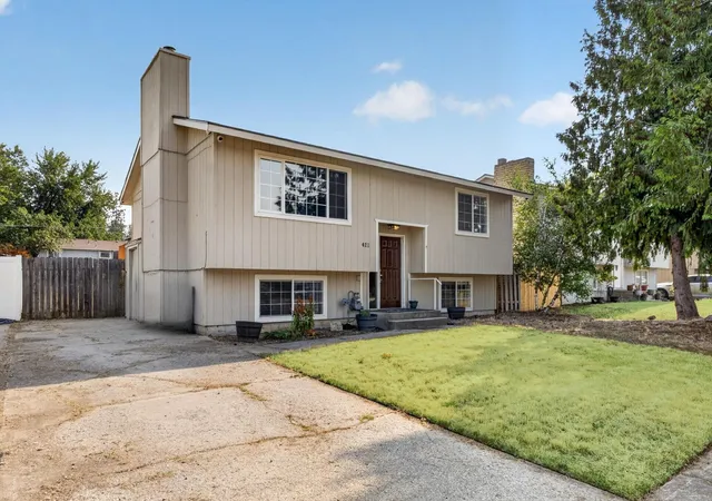 Photo 2 of Single family home for sale at 4212 E 24th Avenue, Spokane, WA 99223 | MLS# 202622289 | Listing updated on 2026-09-07