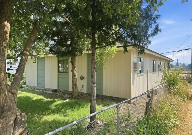 Photo 3 of Multi family home for sale at 1511 W Mission Ave, Spokane, WA 99201 | MLS# 202622297 | Listing updated on 2026-08-14