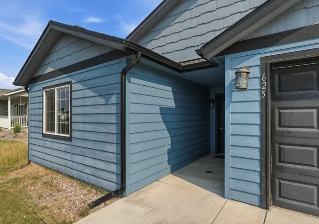 1st image of 625 E Canterbury Ln, Colbert, WA 99005 | MLS# 202622313