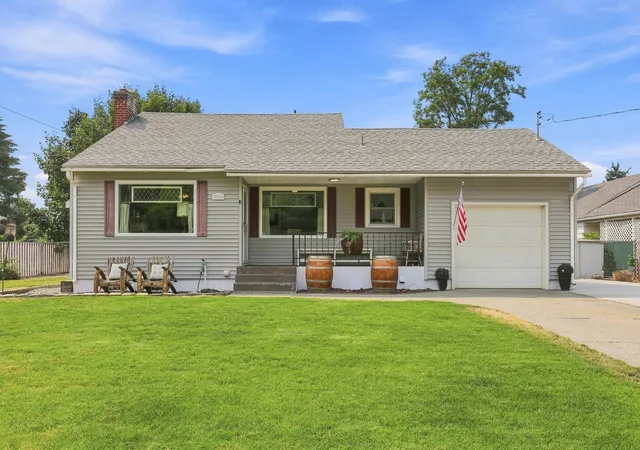 1st image of 1111 N Locust Rd, Spokane Valley, WA 99206 | MLS# 202622315