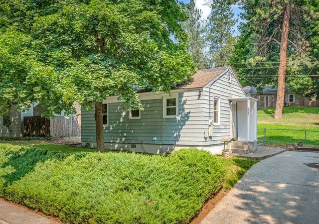 1st image of 3320 W Woodland Blvd, Spokane, WA 99224 | MLS# 202622328