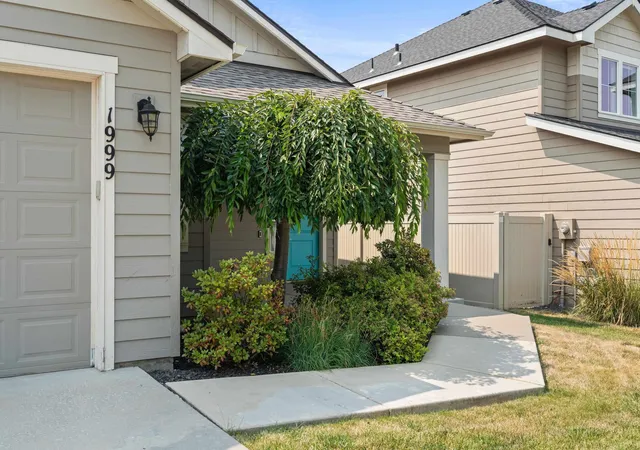Photo 3 of Single family home for sale at 1999 N Wolfe Penn St, Liberty Lake, WA 99019 | MLS# 202622334 | Listing updated on 2026-10-10