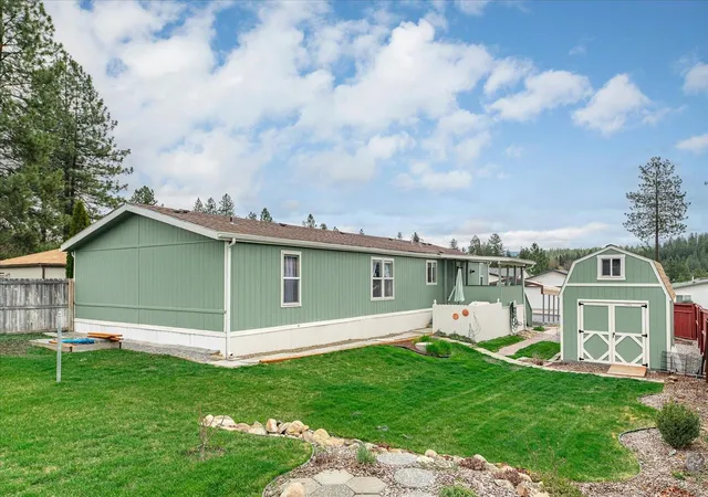 1st image of 3110 E Chattaroy Rd, Chattaroy, WA 99003 | MLS# 202622335