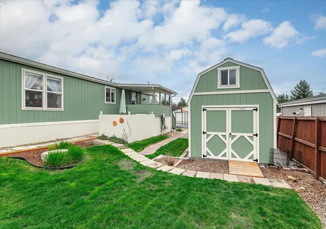2nd image of 3110 E Chattaroy Rd, Chattaroy, WA 99003 | MLS# 202622335