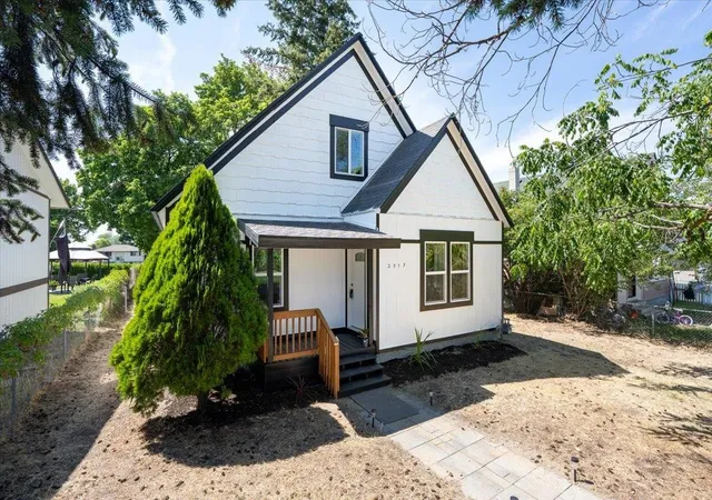 2nd image of 2917 N Nelson St, Spokane, WA 99207 | MLS# 202622339