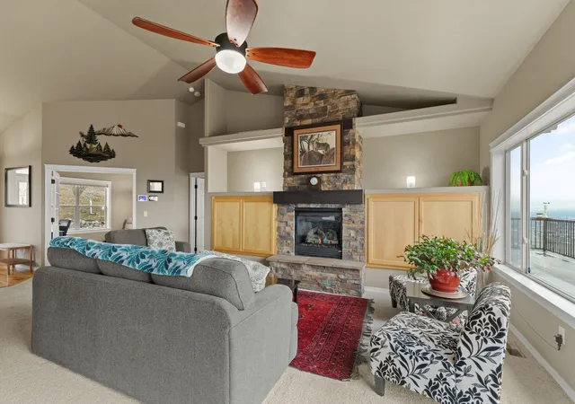 Photo 4 of Single family home for sale at 7009 N Lynden Ln, Otis Orchards, WA 99027 | MLS# 202622344 | Listing updated on 2026-08-17