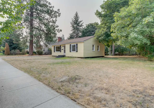 2nd image of 3011 W Rowan Ave, Spokane, WA 99205 | MLS# 202622345