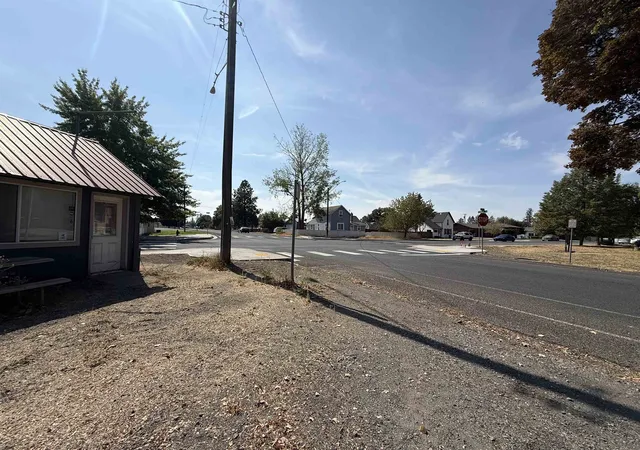 3rd image of 711 E Lake St, Medical Lake, WA 99022 | MLS# 202622355
