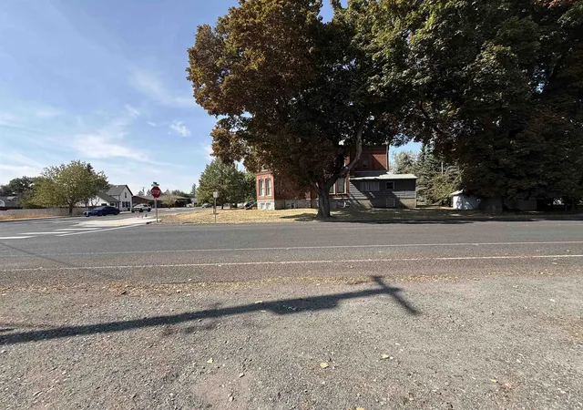 4th image of 711 E Lake St, Medical Lake, WA 99022 | MLS# 202622355