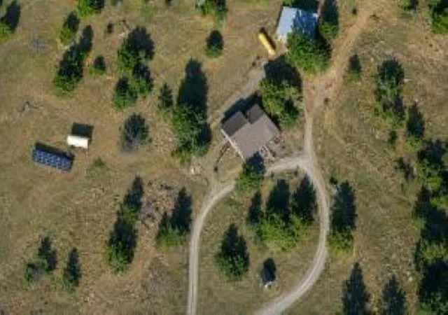 39th image of 2143 Mollenberg Rd, Kettle Falls, WA 99141 | MLS# 202622360