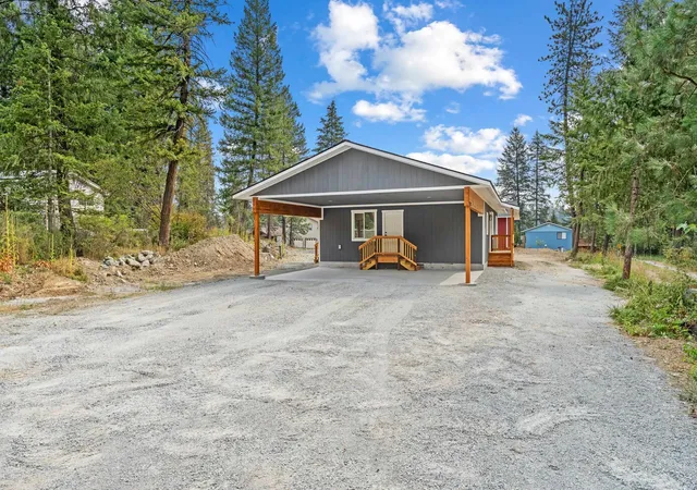 1st image of 107 Lilac Ln, Newport, WA 99156 | MLS# 202622364