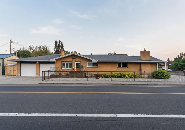 1st image of 531 W Buckeye Ave, Spokane, WA 99205 | MLS# 202622377