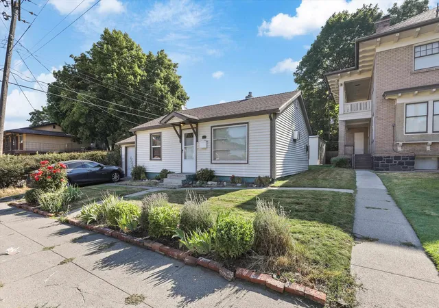 4th image of 1722 W 11Th Ave, Spokane, WA 99204 | MLS# 202622397