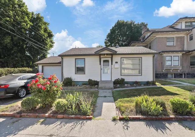 5th image of 1722 W 11Th Ave, Spokane, WA 99204 | MLS# 202622397