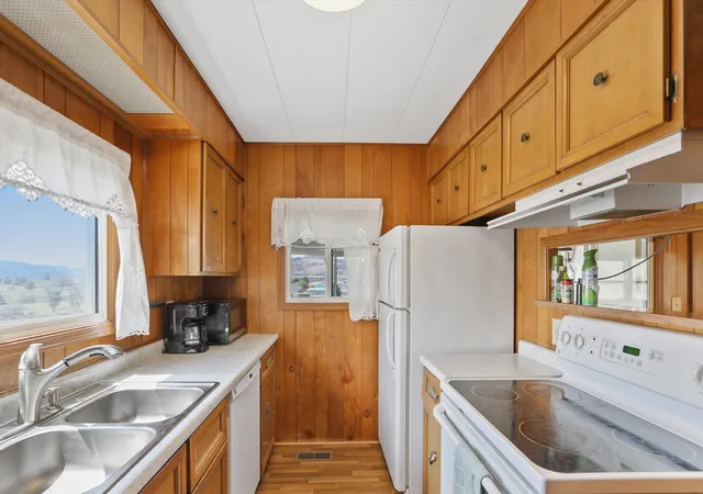 Photo 3 of Manufactured home for sale at 41980 Fawn Ln N, Davenport, WA 99122 | MLS# 202622420 | Listing updated on 2026-09-24