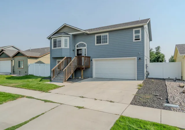 35th image of 9806 E Hoffman Ct, Spokane, WA 99206 | MLS# 202622421