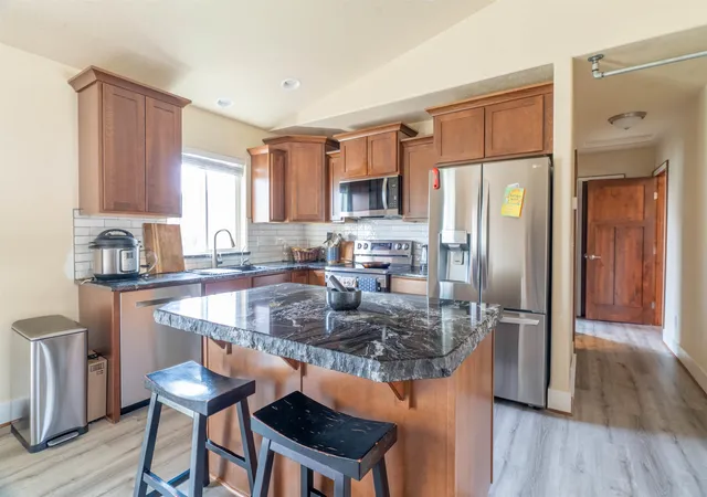 Photo 4 of Single family home for sale at 9806 E Hoffman Ct, Spokane, WA 99206 | MLS# 202622421 | Listing updated on 2026-08-18