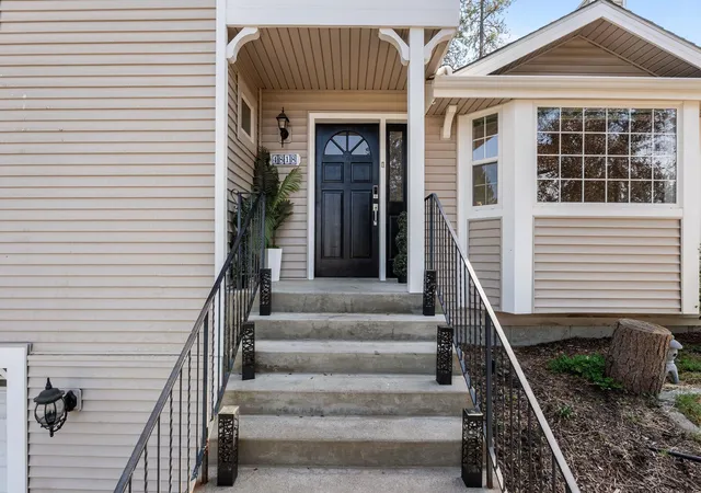 Photo 3 of Single family home for sale at 4818 E 50th Avenue, Spokane, WA 99223 | MLS# 202622423 | Listing updated on 2026-10-07