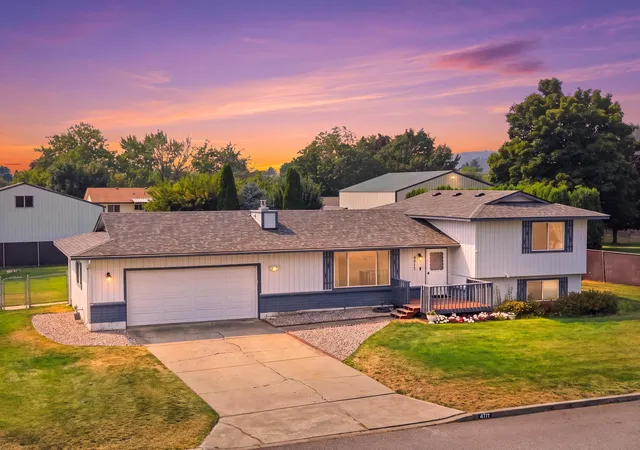 1st image of 4717 N Lillian St, Spokane Valley, WA 99216 | MLS# 202622442