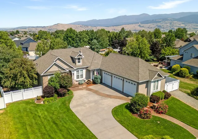 2nd image of 17125 E Daybreak Ln, Spokane Valley, WA 99016 | MLS# 202622445