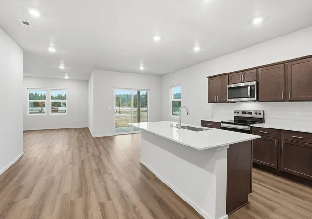 3rd image of 3544 S Clinton Rd, Spokane, WA 99206 | MLS# 202622451