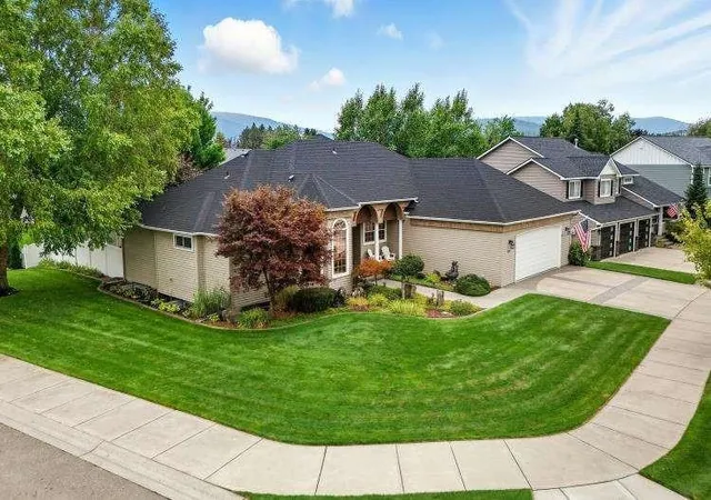 3rd image of 620 N Knudson St, Liberty Lake, WA 99019 | MLS# 202622456