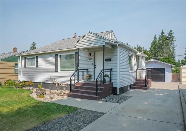 Photo 2 of Single family home for sale at 1323 E 41st Avenue, Spokane, WA 99203 | MLS# 202622486 | Listing updated on 2026-09-30