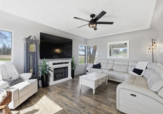 5th image of 24416 N Orchard Bluff Rd, Chattaroy, WA 99003 | MLS# 202622492