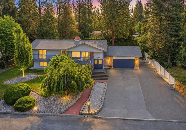 1st image of 2113 S Vera Crest Dr, Spokane Valley, WA 99037 | MLS# 202622496