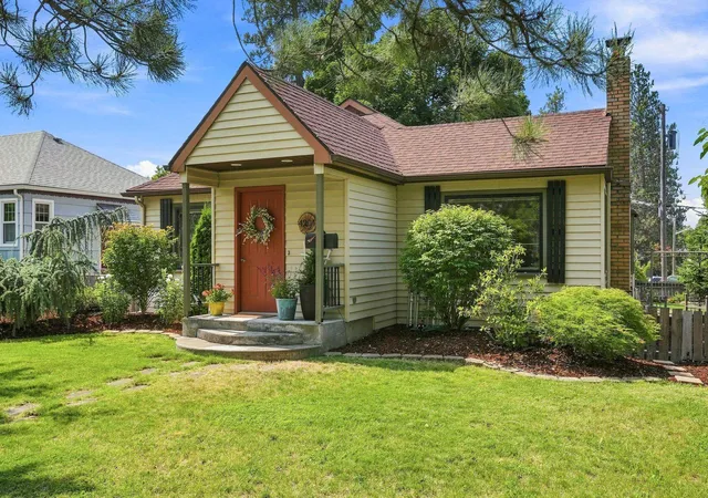 Photo 2 of Single family home for sale at 4204 S Conklin St, Spokane, WA 99203 | MLS# 202622508 | Listing updated on 2026-10-05