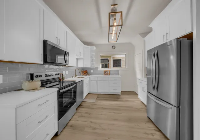 3rd image of 1128 W Mansfield Ave, Spokane, WA 99205 | MLS# 202622509