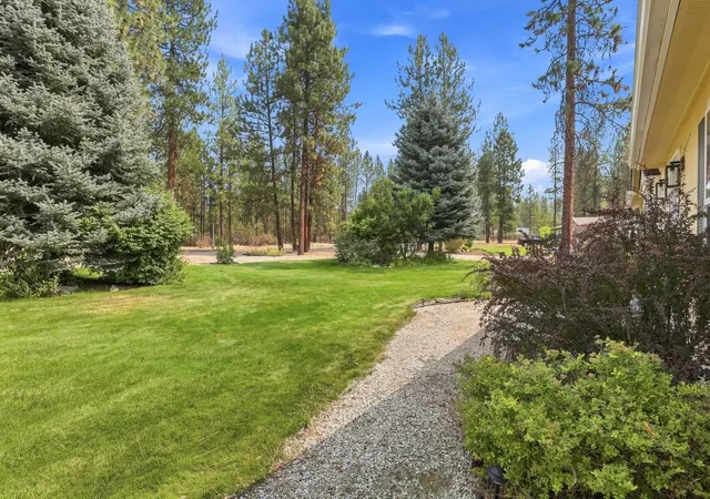 Photo 3 of Manufactured home for sale at 6275 K 291 Hwy, Nine Mile Falls, WA 99026 | MLS# 202622511 | Listing updated on 2026-09-21