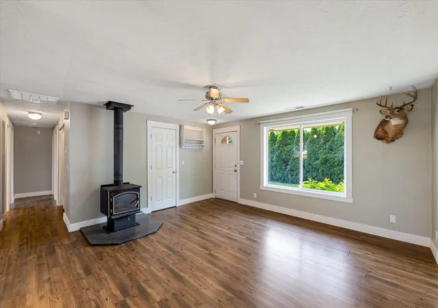 image of 6 W 4th Ave, Deer Park, WA 99006 | MLS# 202622520
