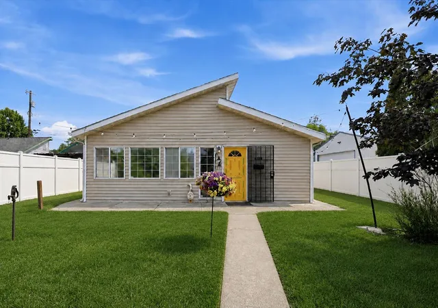 Photo 2 of Single family home for sale at 4314 N Adams St, Spokane, WA 99205 | MLS# 202622523 | Listing updated on 2026-10-02