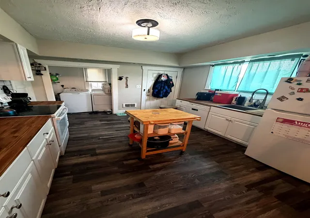 Photo 3 of Multi family home for sale at 4027 N Washington Rd, Spokane, WA 99205 | MLS# 202622525 | Listing updated on 2026-08-20