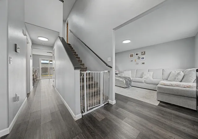 Photo 3 of Single family home for sale at 1737 W Mockingbird St, Moses Lake, WA 98837 | MLS# 202622538 | Listing updated on 2026-10-27