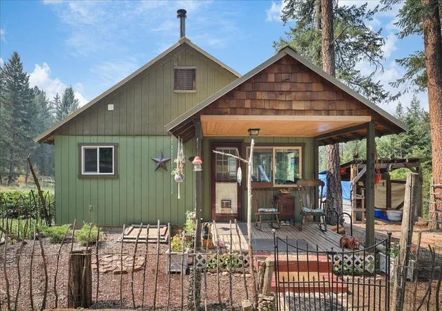 image of 3262 Shady Ct, Valley, WA 99181 | MLS# 202622541