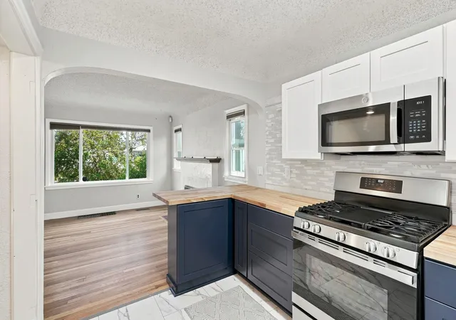 Photo 4 of Single family home for sale at 1724 N Lacey St, Spokane, WA 99207 | MLS# 202622543 | Listing updated on 2026-10-08