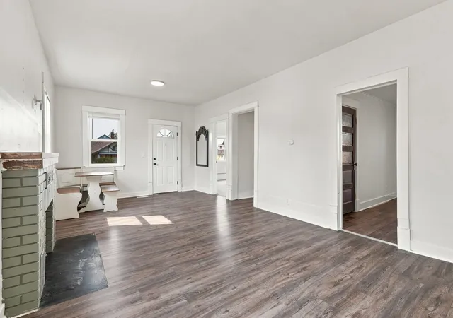 Photo 3 of Sale Pending at 427 E Povidence Ave, Spokane, WA 99207 | MLS# 202622544 | Listing updated on 2026-10-09