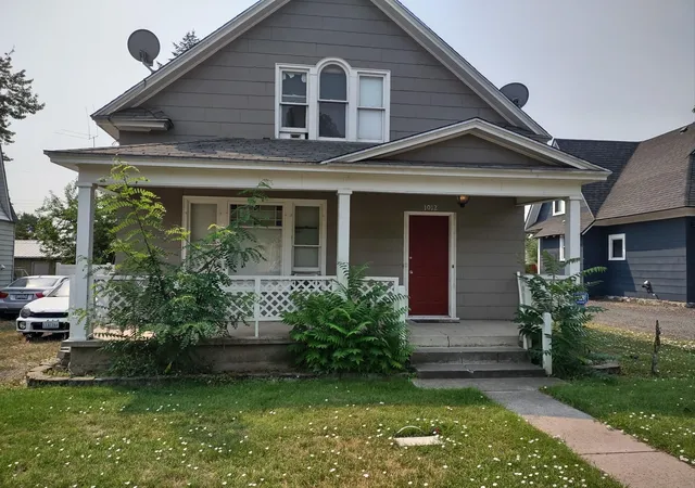 3rd image of 1012 E Indiana Ave, Spokane, WA 99207 | MLS# 202622549