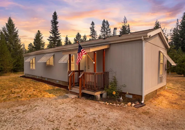1st image of 11222 Deer Valley Rd, Newport, WA 99156 | MLS# 202622578