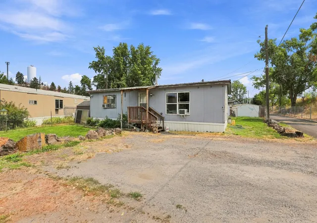 2nd image of 11920 E Mansfield Ave, Spokane, WA 99206 | MLS# 202622592
