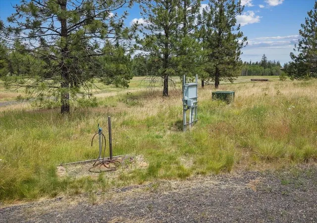 Photo 3 of Sale Pending at 14933 W Burnett Rd, Nine Mile Falls, WA 99026 | MLS# 202622608 | Listing updated on 2026-09-04