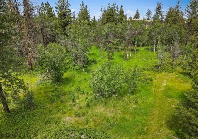 Photo 4 of Sale Pending at 14933 W Burnett Rd, Nine Mile Falls, WA 99026 | MLS# 202622608 | Listing updated on 2026-09-04