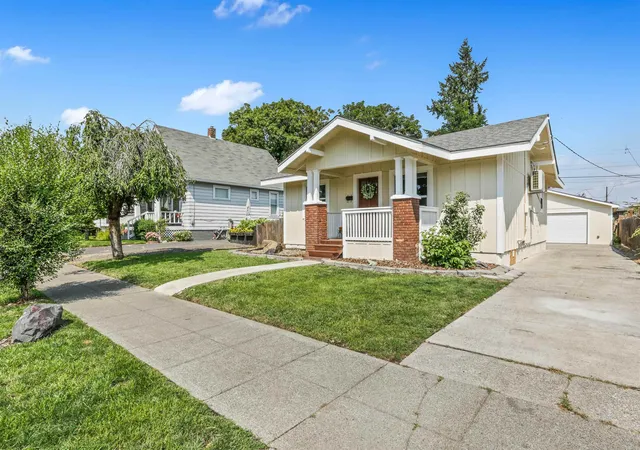 1st image of 917 E Lacrosse Ave, Spokane, WA 99207 | MLS# 202622613