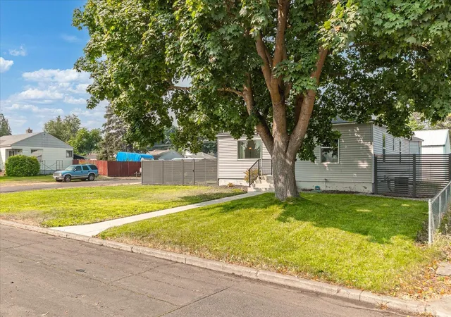 3rd image of 1803 N Cook St, Spokane, WA 99207 | MLS# 202622620