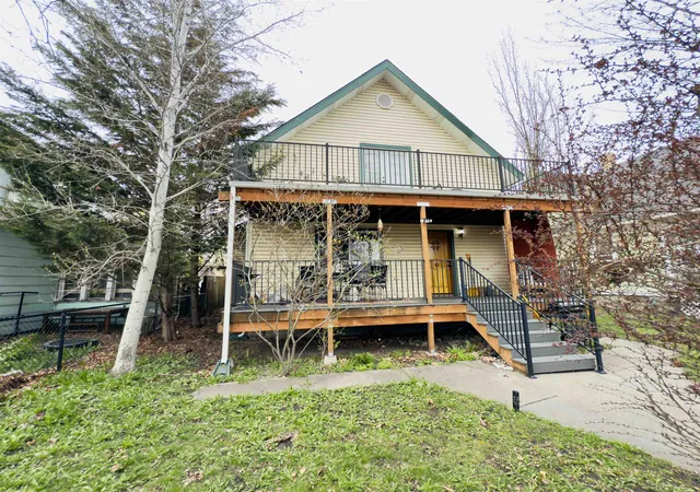 1st image of 1808 W Augusta Ave, Spokane, WA 99205 | MLS# 202622625