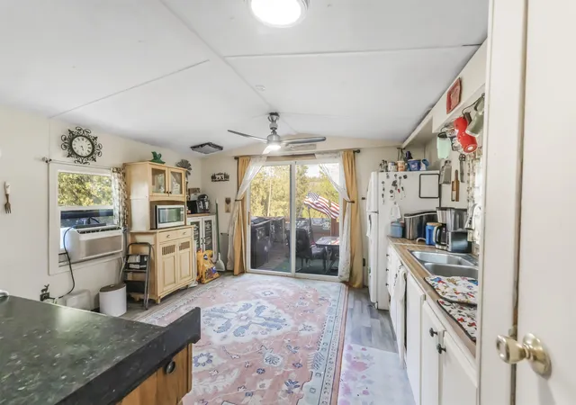 5th image of 35312 N Newport Hwy, Chattaroy, WA 99003 | MLS# 202622638